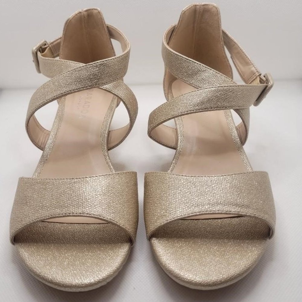 New Women's Paradox London Jagger Wedge Sandal, Size 6.5M, Champagne/Gold